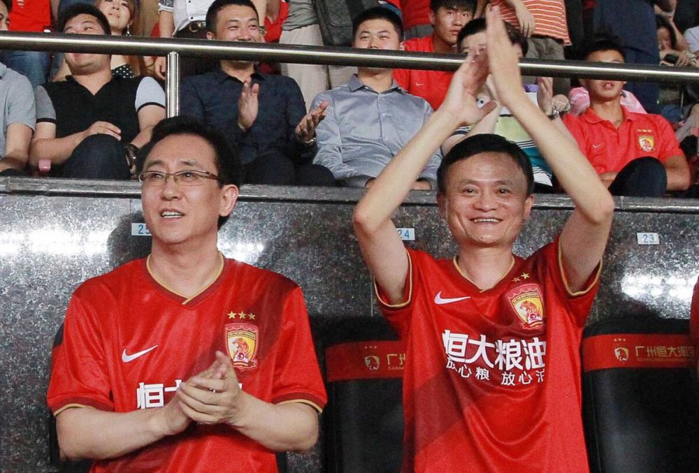 也难怪这帮叶家旁系成员不愤怒。